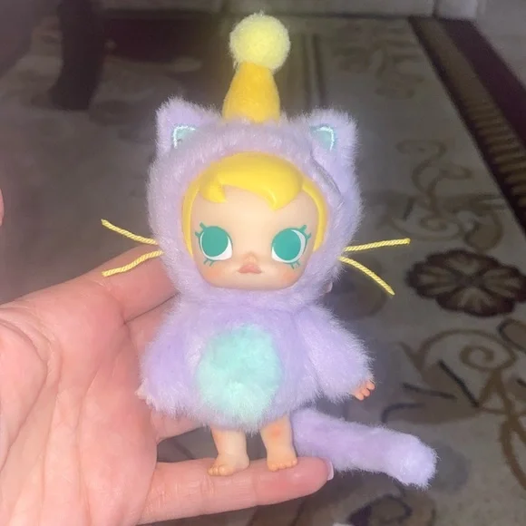 Leave Me Alone- Pop Mart Baby Molly Pocket Friends Vinyl Plush Pendant - Picture 4 of 7